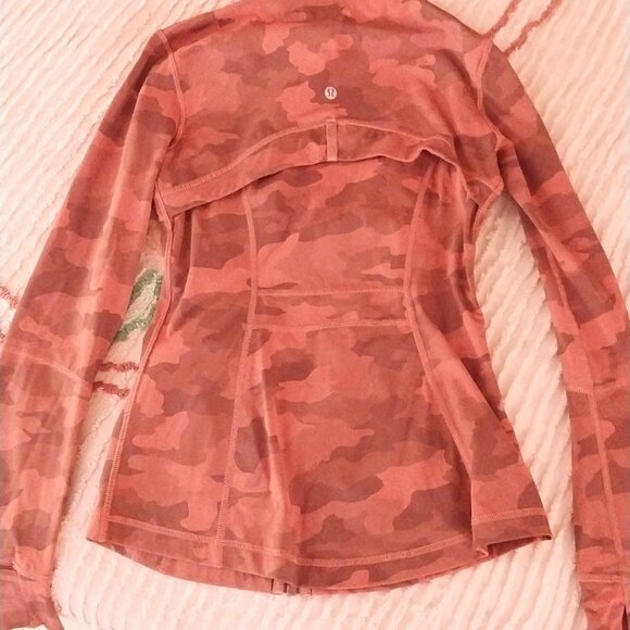 Lululemon Camo Rose Pink Multi Define Jacket, size 2 or XS - Picture 5 of 9